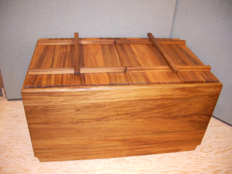 Teak tub and cover in Shop (1)