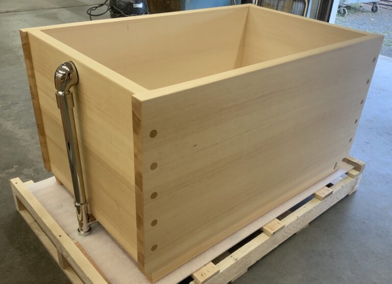 hinoki_ryokan_roundinlay