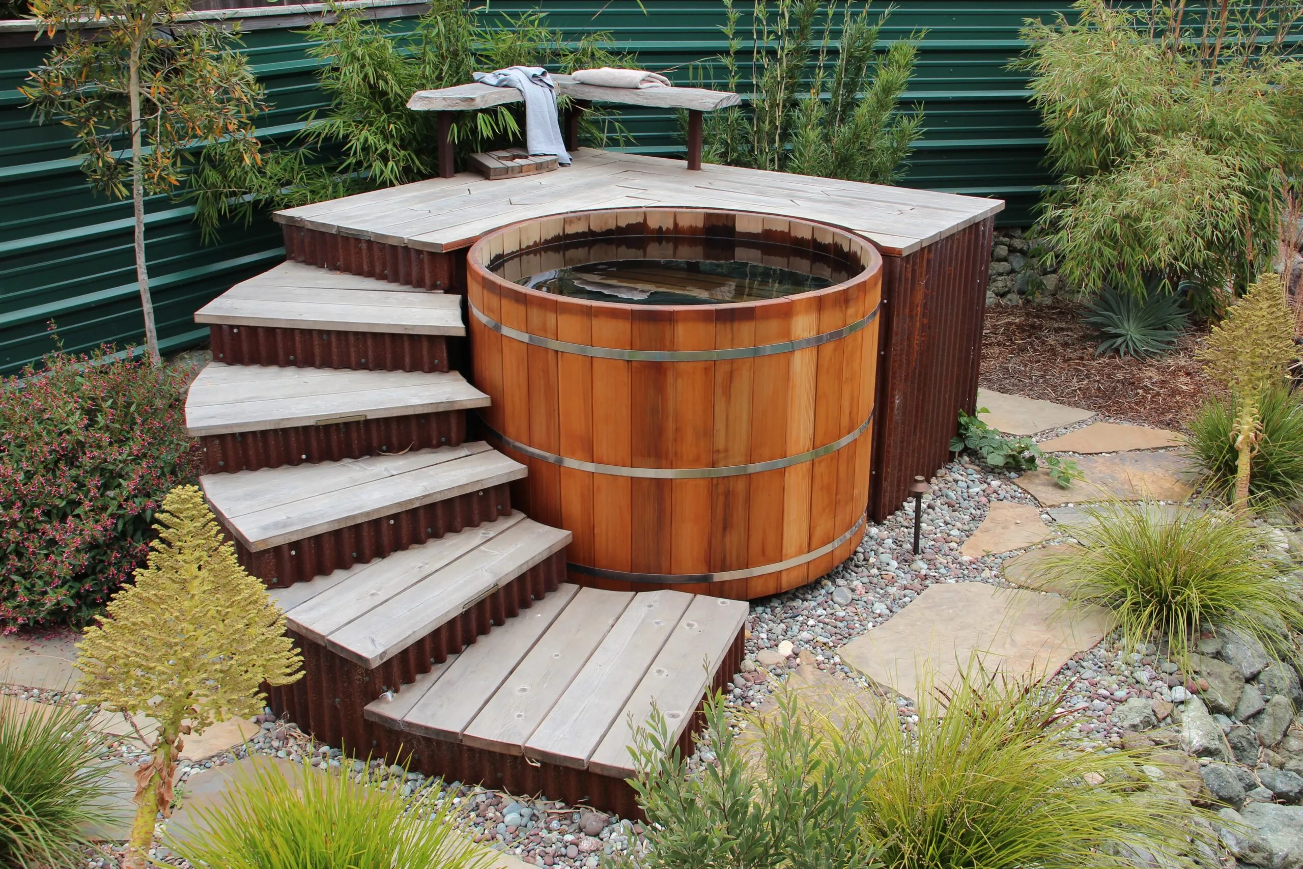 5' Round Cedar Hot Tub - Image 5