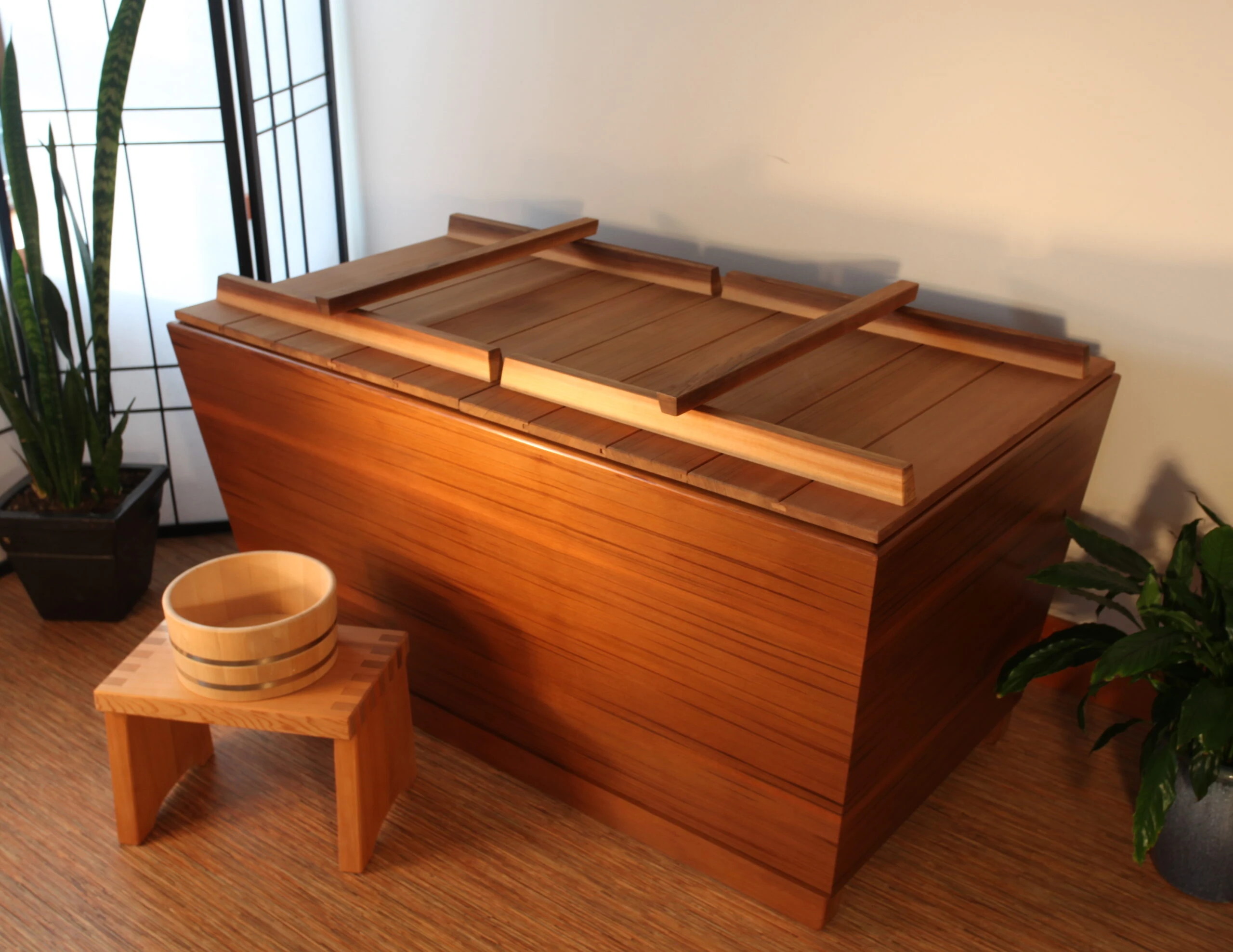 Kyoto Ofuro Soaking Tub handcrafted with Red Cedar wood